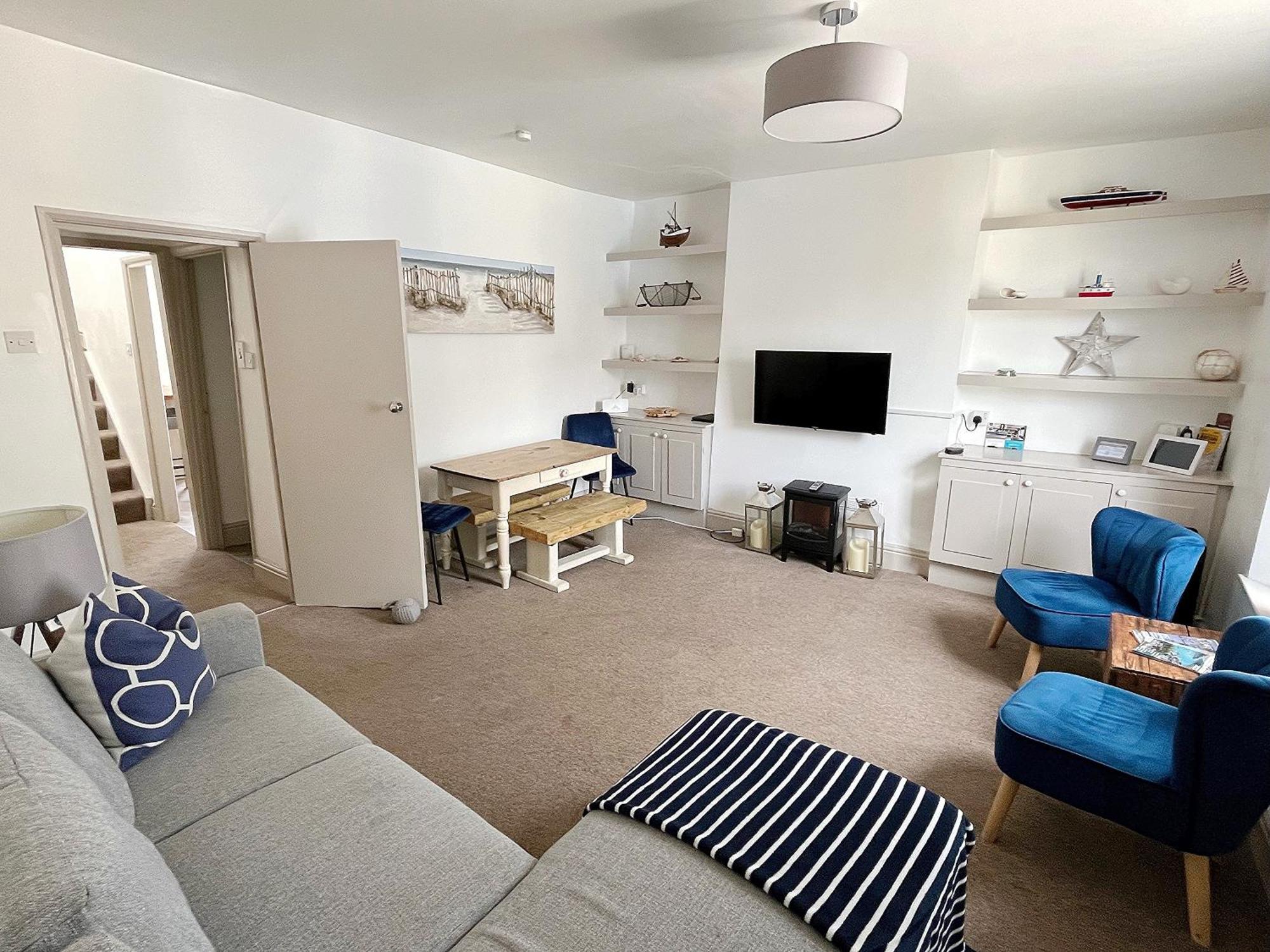 Nancie'S Place - Dartmouth Town Center With Private Parking - A Traditional Georgian Private Duplex Apartment - Beautifully Refurbished - Two Bedrooms, Bathroom, Kitchen And Lounge Diner Zewnętrze zdjęcie
