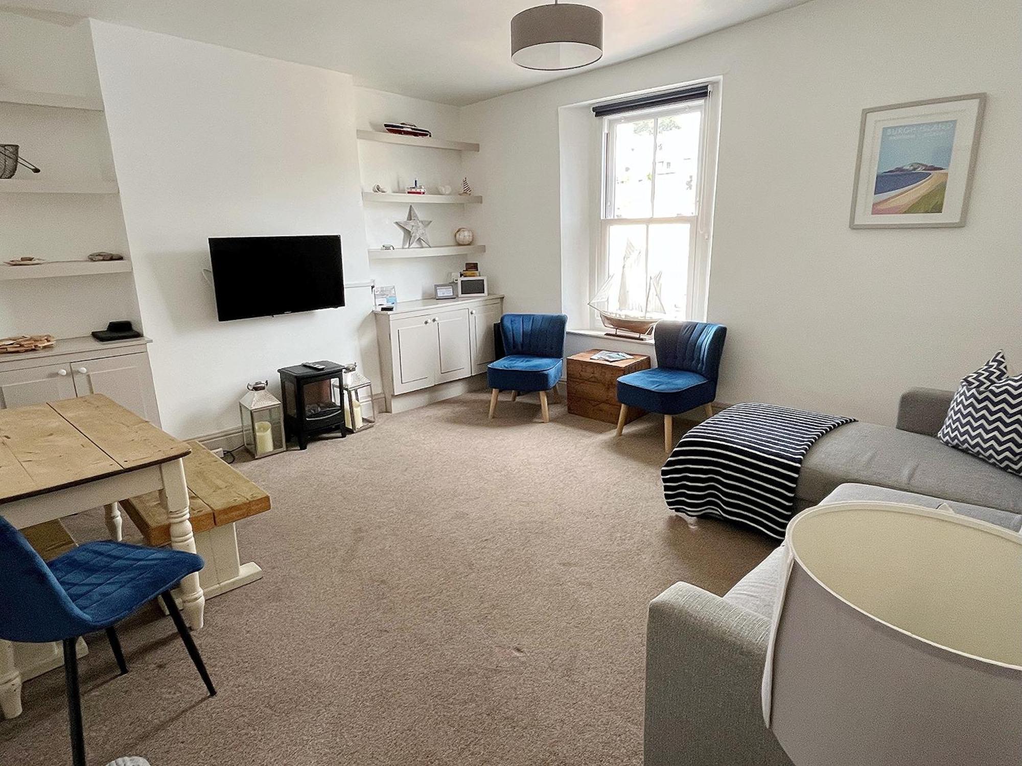 Nancie'S Place - Dartmouth Town Center With Private Parking - A Traditional Georgian Private Duplex Apartment - Beautifully Refurbished - Two Bedrooms, Bathroom, Kitchen And Lounge Diner Zewnętrze zdjęcie