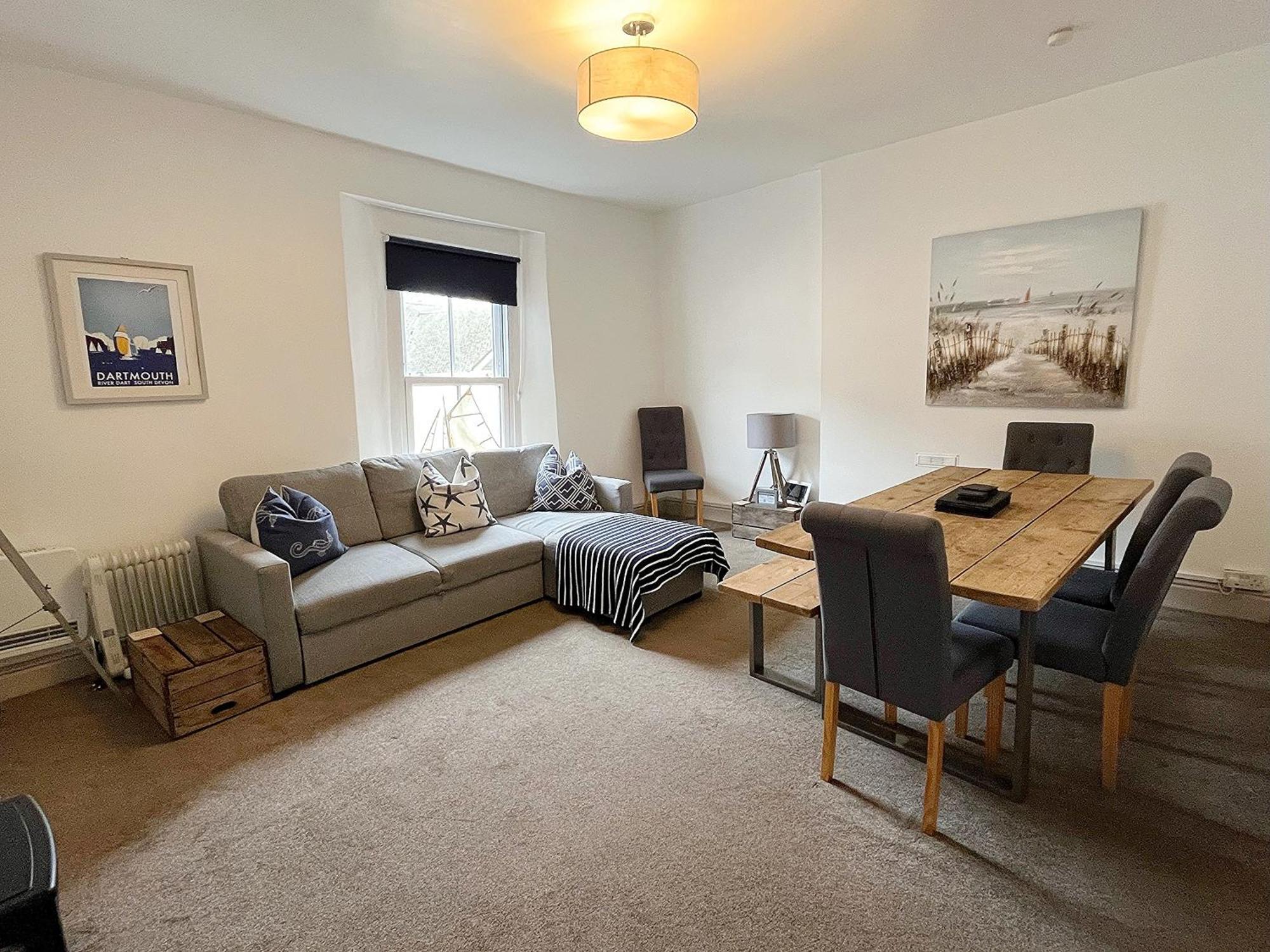 Nancie'S Place - Dartmouth Town Center With Private Parking - A Traditional Georgian Private Duplex Apartment - Beautifully Refurbished - Two Bedrooms, Bathroom, Kitchen And Lounge Diner Zewnętrze zdjęcie